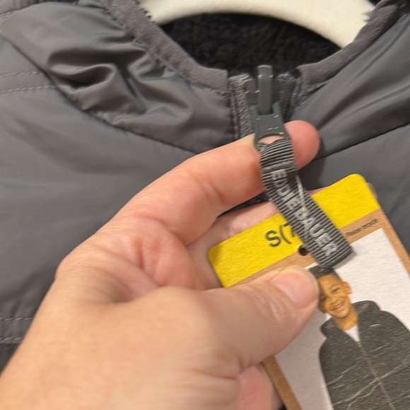 BOYS DEER HARBOR REVERSIBLE HOODED JACKET size 7/8 - Picture 6 of 11